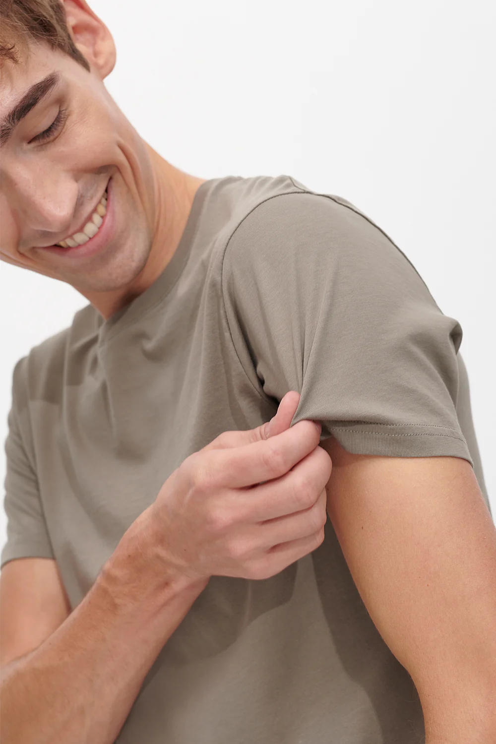 The Perfect T-Shirt - Dust Grey - Image 3
