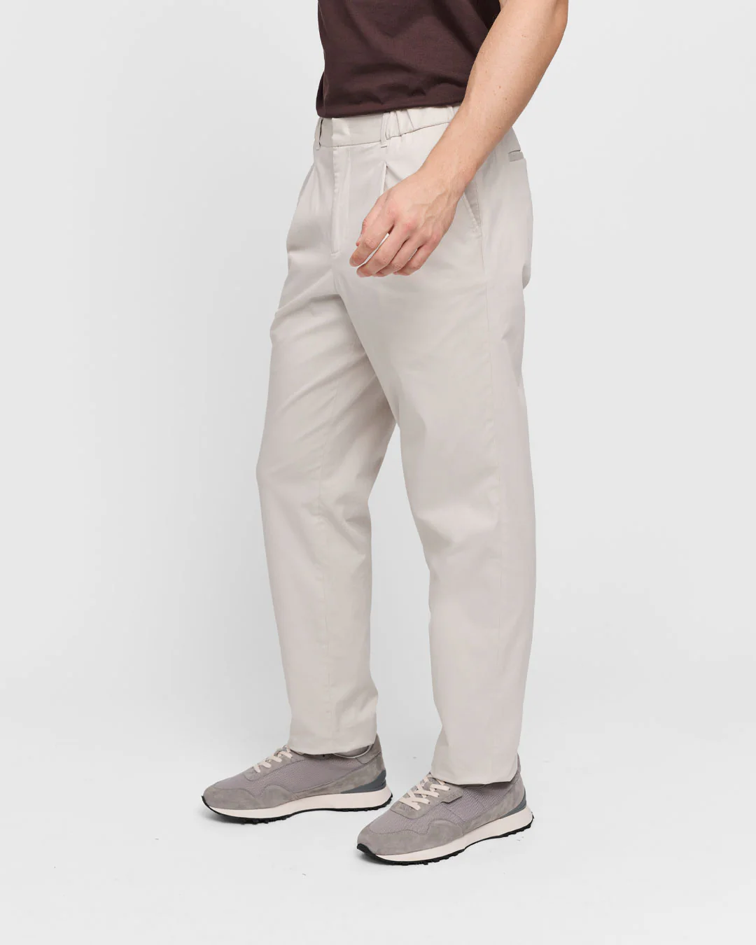 The Relaxed Chino - Ivory - Image 3