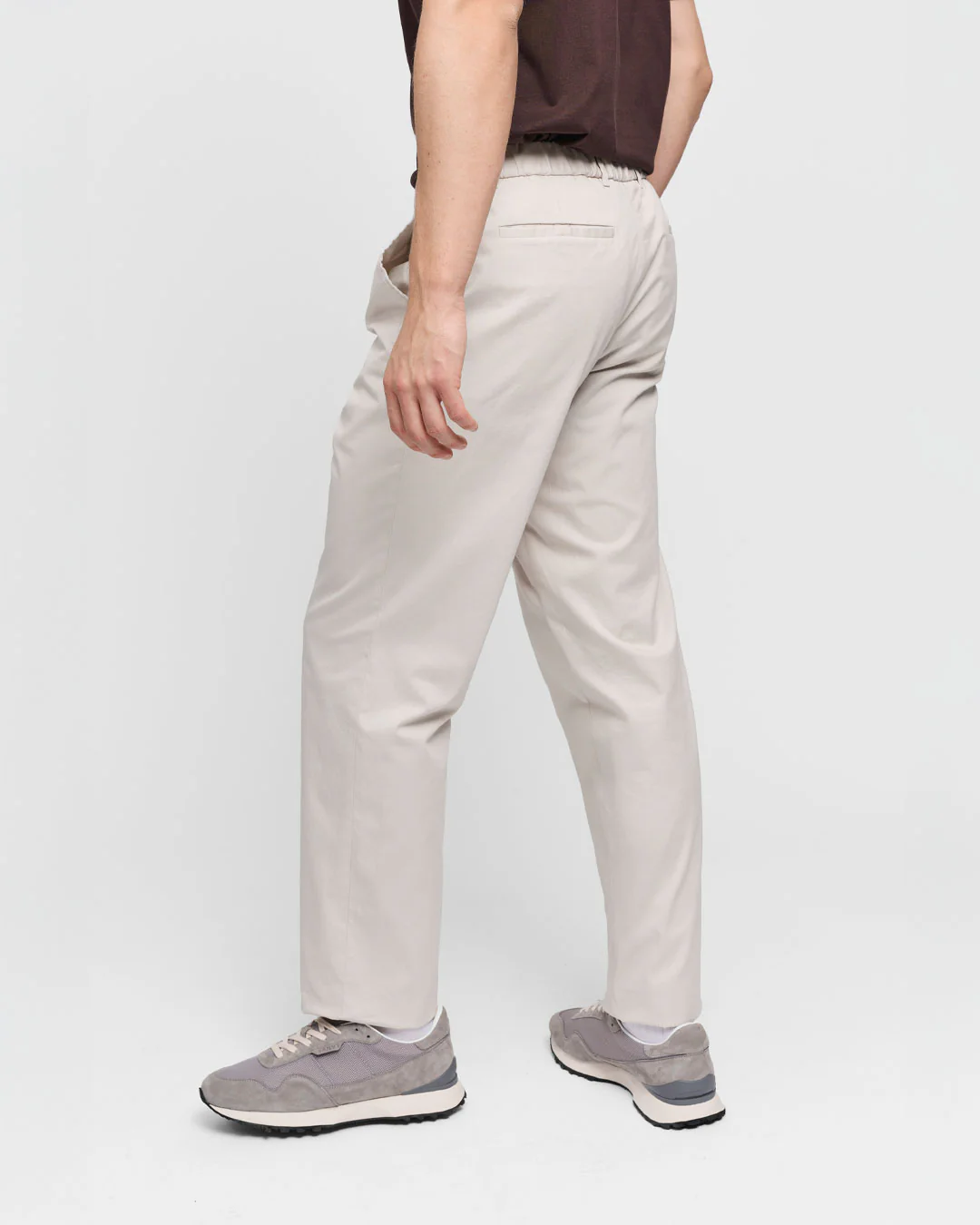 The Relaxed Chino - Ivory - Image 4