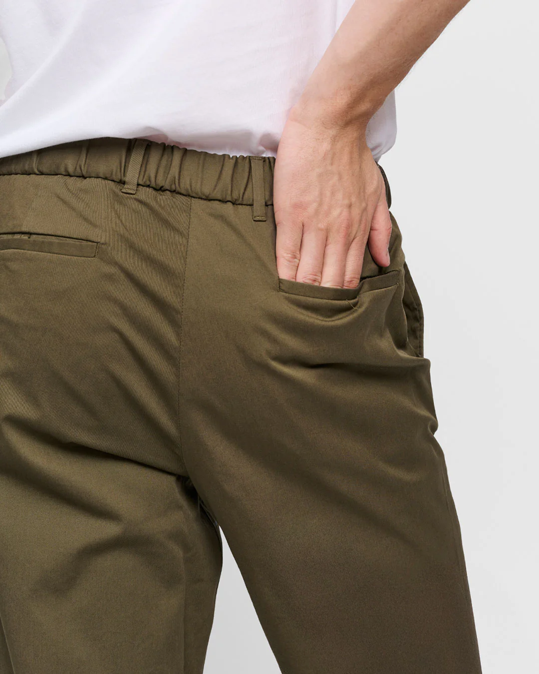 The Relaxed Chino - Olive Green - Image 4
