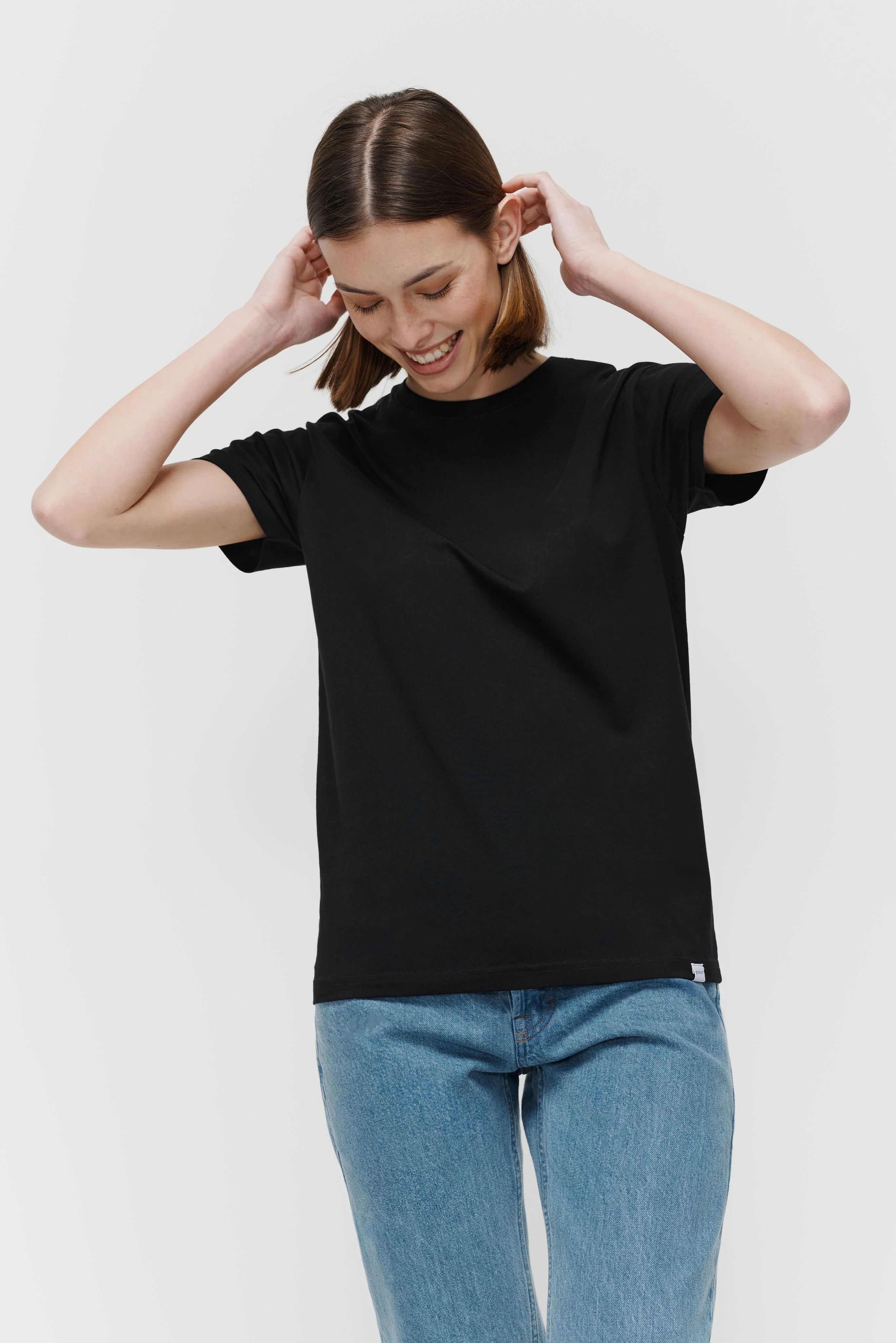 The Unisex T-Shirt - Black - Image 4